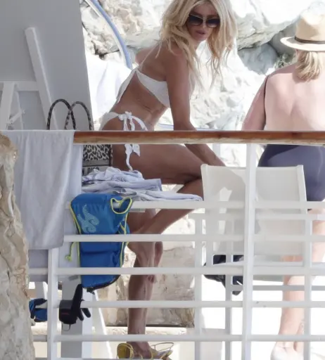 Image 3011086 from Victoria Silvstedt