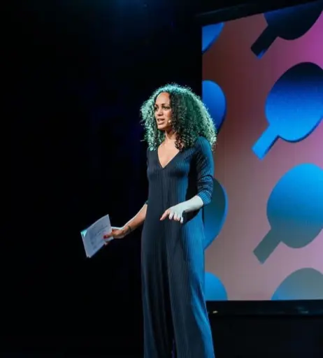 Image 3012779 from Milka Loff Fernandes