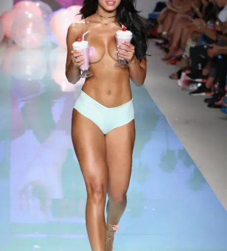 Image 3012039 from Yovanna Ventura