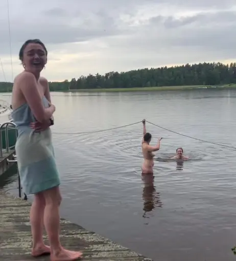 Image 3010066 from Maisie Williams