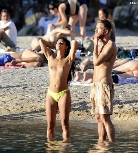 Image 3010900 from Vick Hope