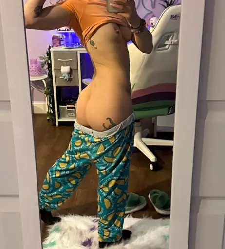 Image 3019865 from Tabs24x7