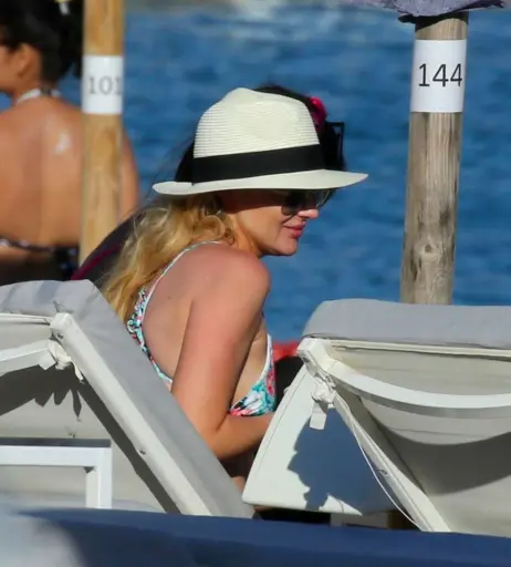 Image 3005251 from Stephanie Pratt