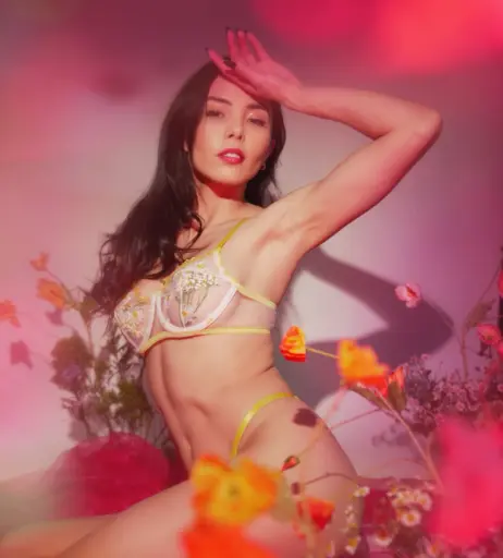 Image 3005987 from Anna Akana