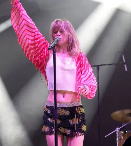 Image 3006266 from Suki Waterhouse
