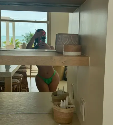 Image 3007820 from Saweetie