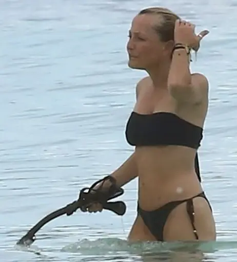 Image 3007923 from Gillian Anderson