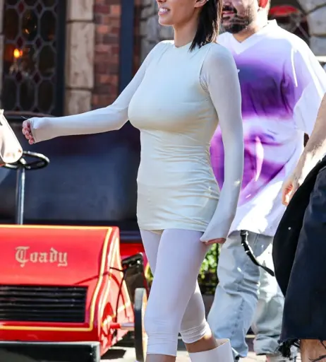 Image 3001406 from Bianca Censori