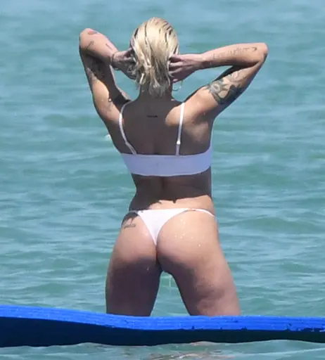 Image 3001164 from Halsey