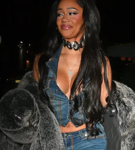 Image 3002819 from Saweetie