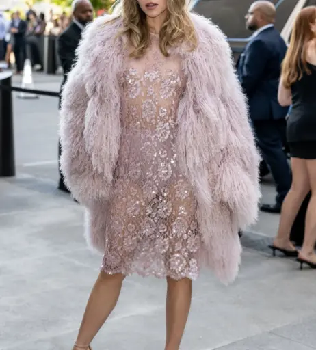 Image 3003483 from Suki Waterhouse