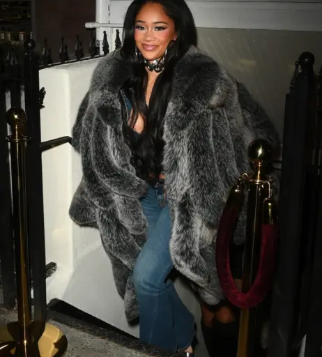 Image 3003113 from Saweetie