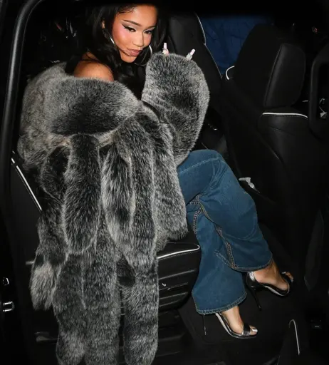 Image 3003009 from Saweetie