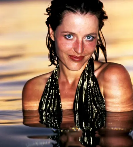 Image 3003907 from Gillian Anderson