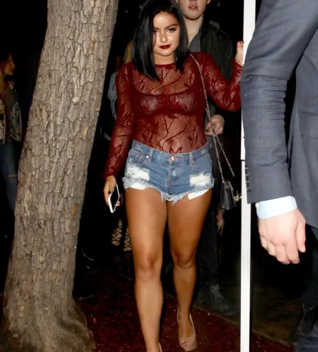 Image 3000844 from Ariel Winter