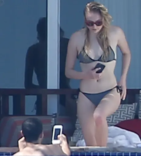 Image 3000008 from Sophie Turner