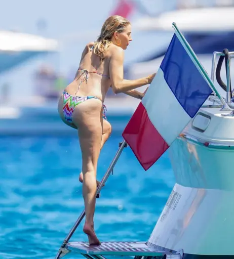 Image 3009284 from Sienna Miller