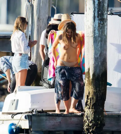 Image 3009998 from Olympia Valance