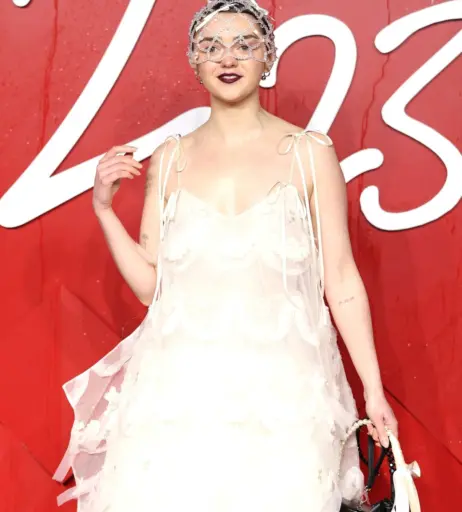 Image 3008403 from Maisie Williams