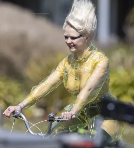 Image 3008001 from Maisie Williams