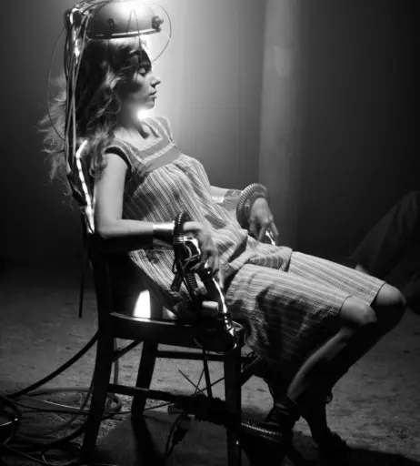 Image 3008935 from Maya Hawke