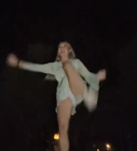 Image 616533 from maxima_mclk