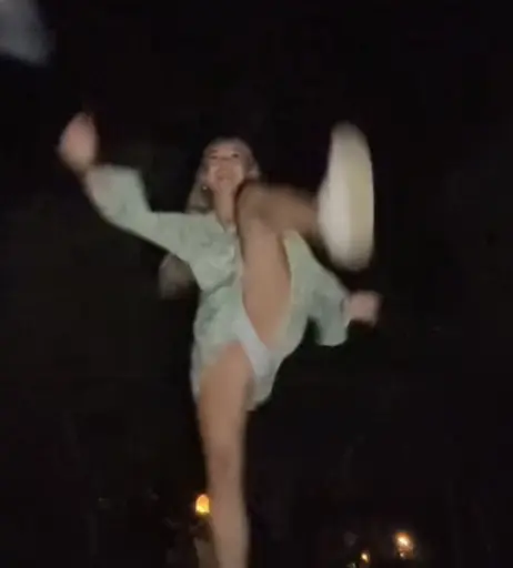 Image 616471 from maxima_mclk