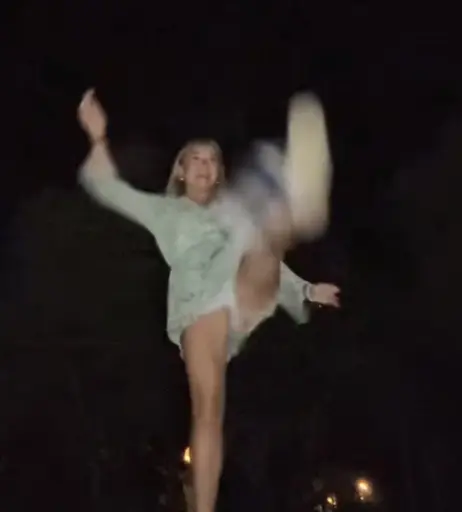 Image 616385 from maxima_mclk