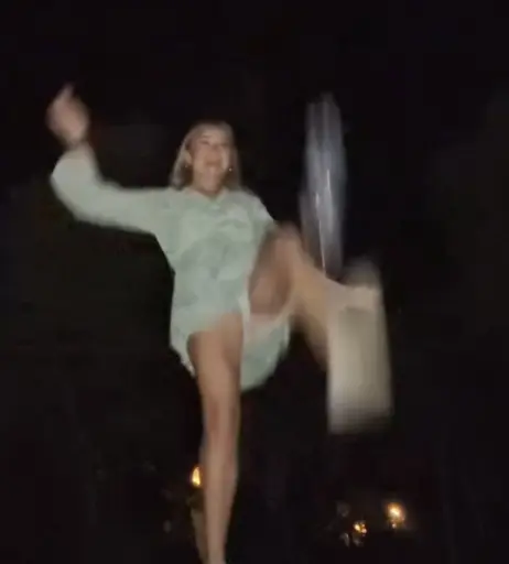 Image 616368 from maxima_mclk