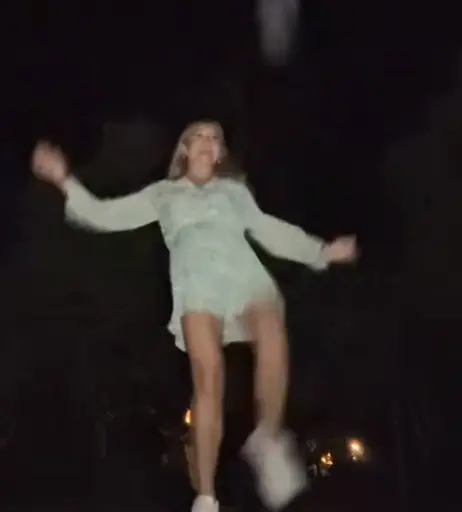 Image 616335 from maxima_mclk