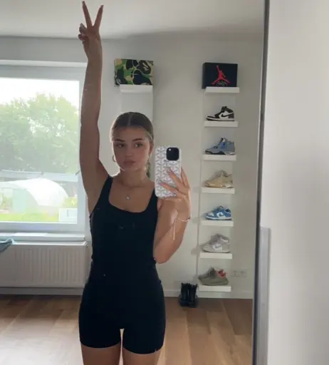 Image 615670 from maxima_mclk