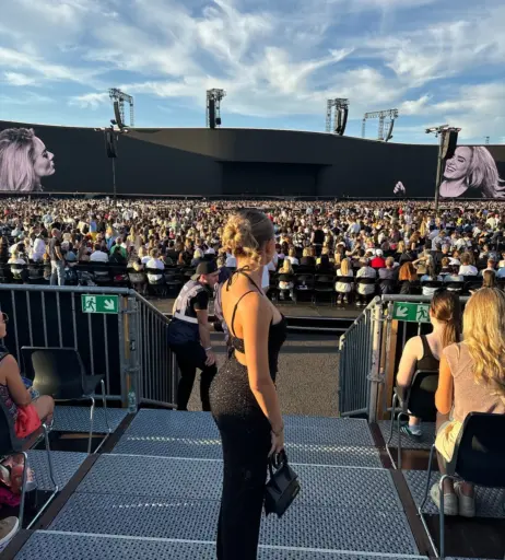 Image 615235 from maxima_mclk