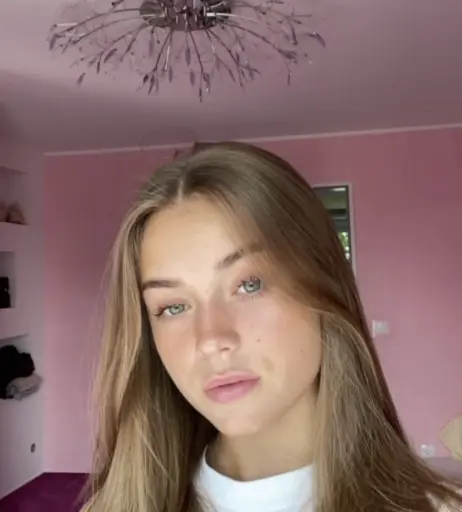 Image 615934 from maxima_mclk