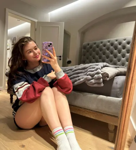 Image 612586 from Malá Holčička