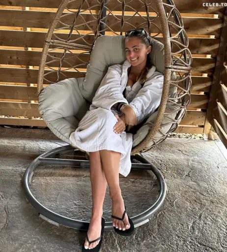 Image 621641 from Alexa Serowik