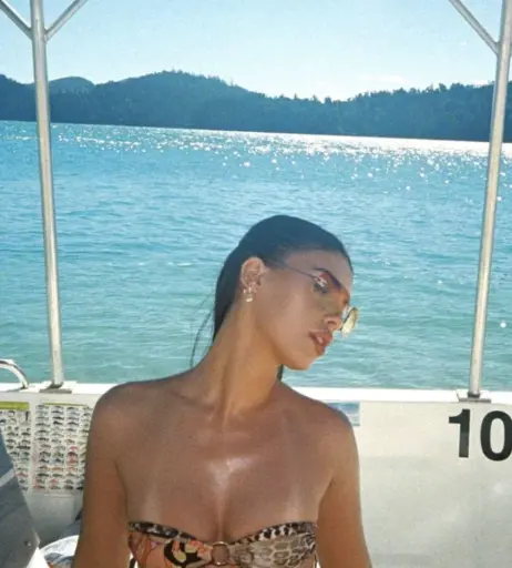 Image 620629 from Leah Halton