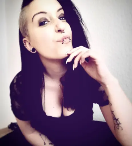 Image 639586 from Skelli