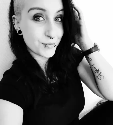 Image 639898 from Skelli