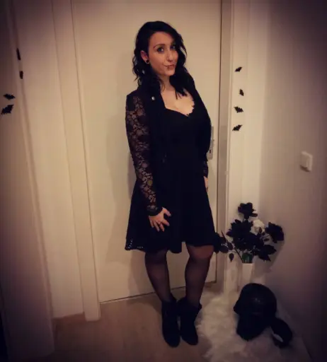 Image 638398 from Skelli