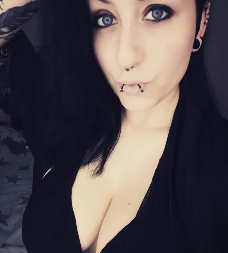 Image 638833 from Skelli