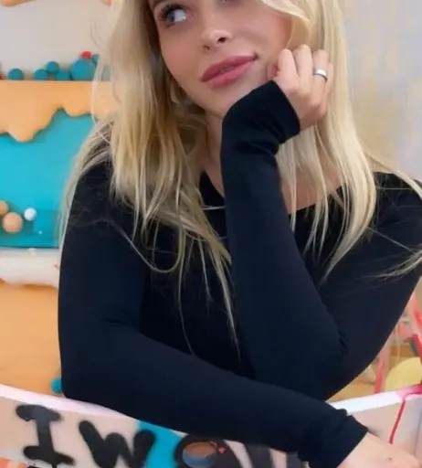 Image 637682 from Alla Bruletova