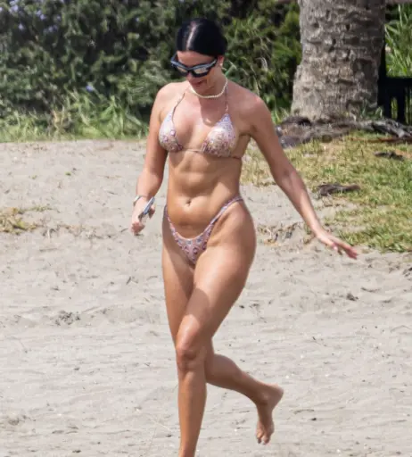 Image 689869 from Ivana Knöll