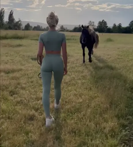 Image 688236 from Kim Schiele