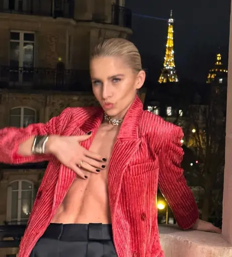 Image 687319 from Caro Daur