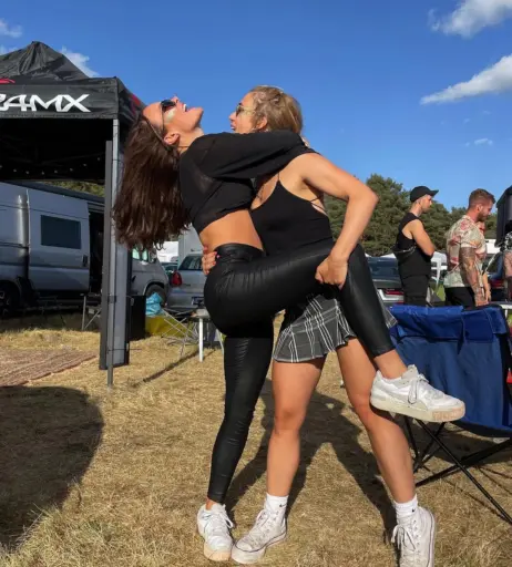 Image 686789 from Lara Emilia