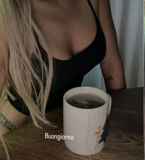 Image 685047 from Iulieetta