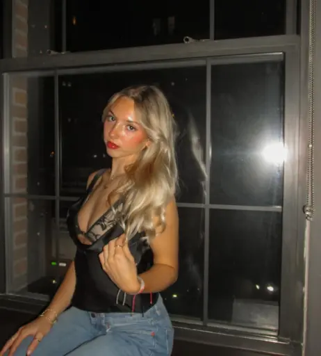 Image 684413 from Tay Carrow