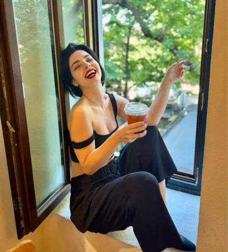 Image 681446 from Merve Bolugur