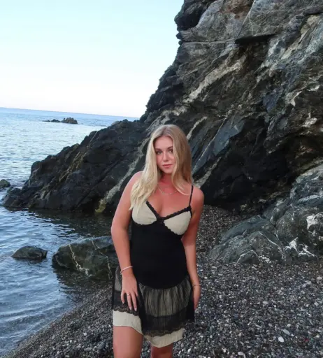 Image 699082 from Dalia