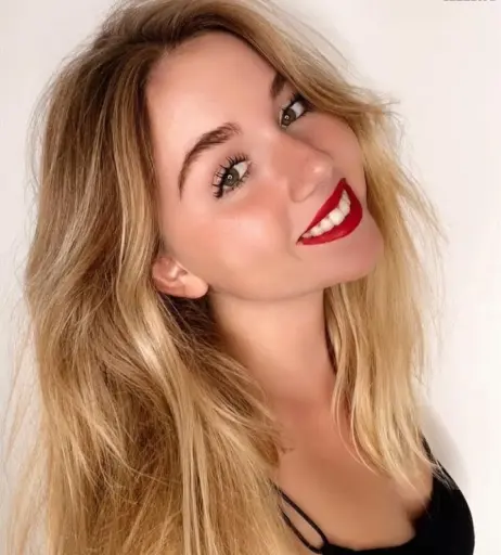 Image 697315 from Dalia